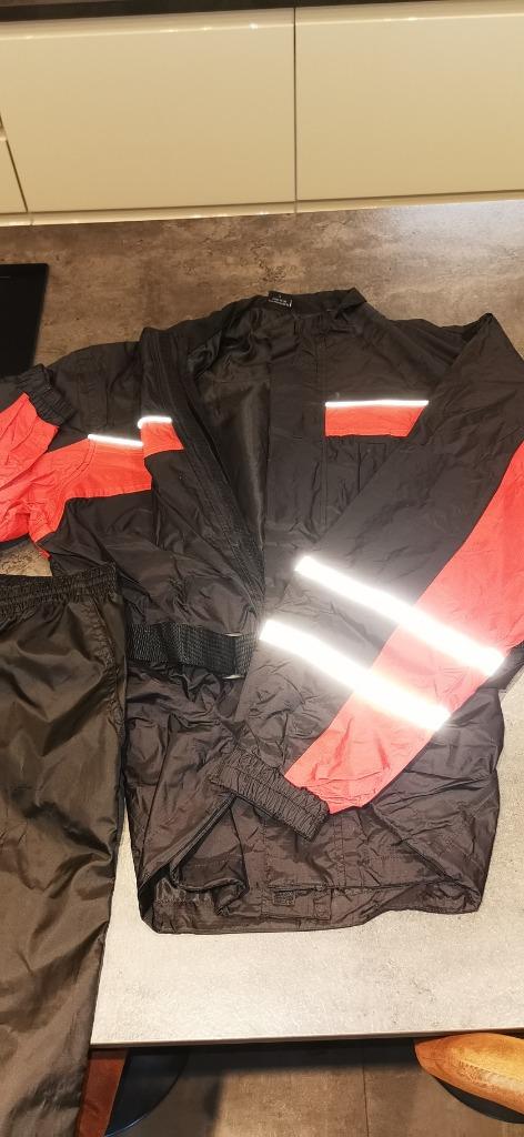 regenpak quechua, Overige typen, Quechua, Ophalen of Verzenden, Nieuw zonder kaartje