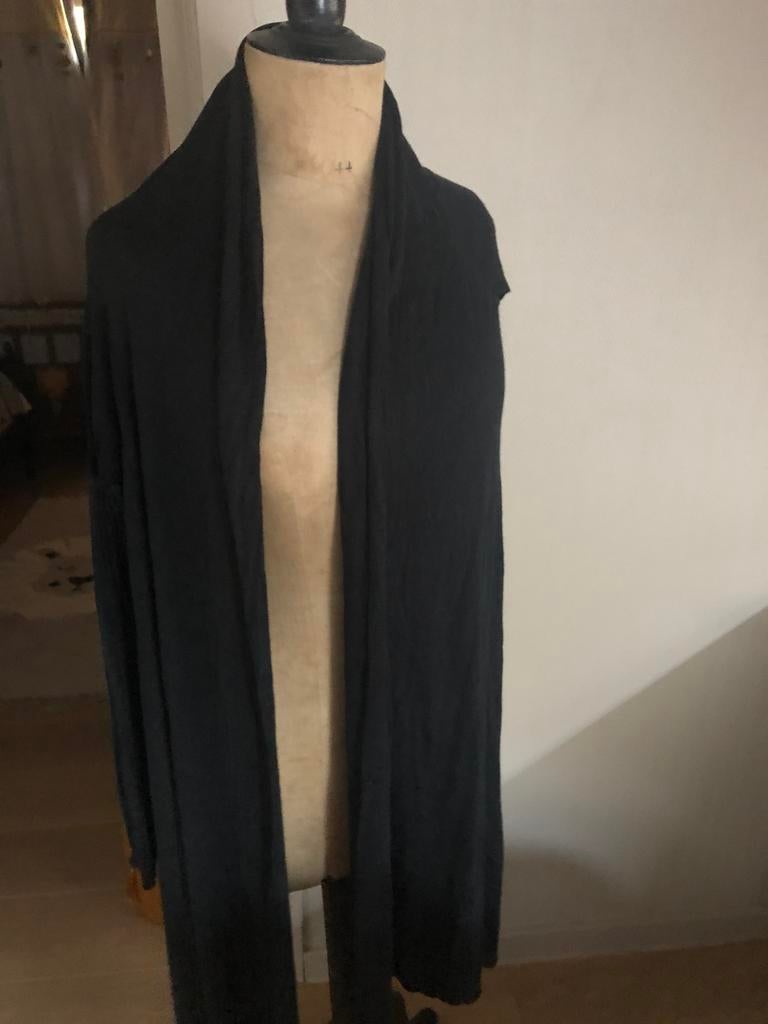 Zwarte sjaal/omslagdoek/trui, Kleding | Dames, Ophalen of Verzenden, Zo goed als nieuw