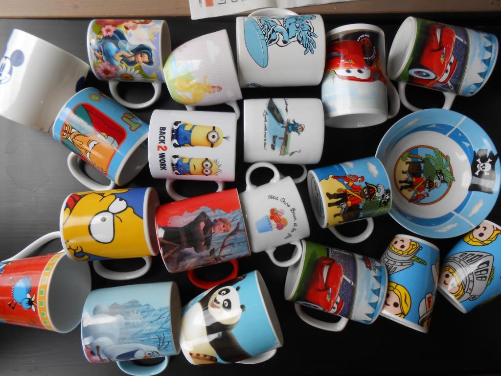 Mug enfant Disney Simpsons Playmobil Cars Marvel Minion  5eP, Enlèvement, Comme neuf, Tasse(s) et/ou soucoupe(s)