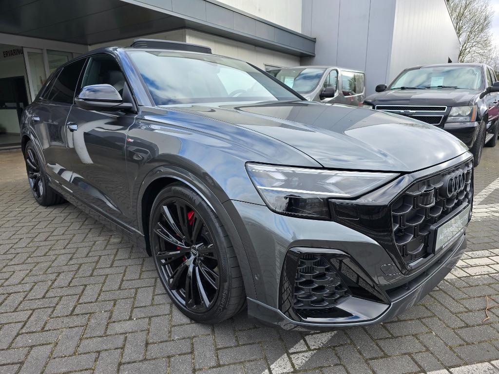 Audi Q8 60 TFSI-e Quattro Sportback S-Competition Plug-In, Auto's, Automaat, 2995 cc, Q8, Leder