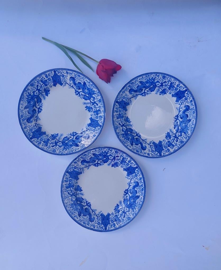 Assiettes à dessert Boch Dragon. Très bien, Enlèvement ou Envoi
