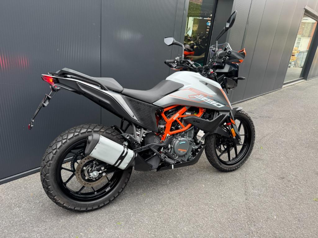 KTM - 390 Adventure, Motos, 390 cm³, Tourisme, Entreprise, Contrôle de traction