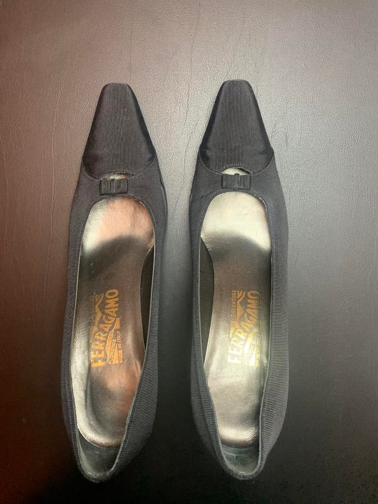Escarpins Ferragamo T39.5, Ophalen of Verzenden