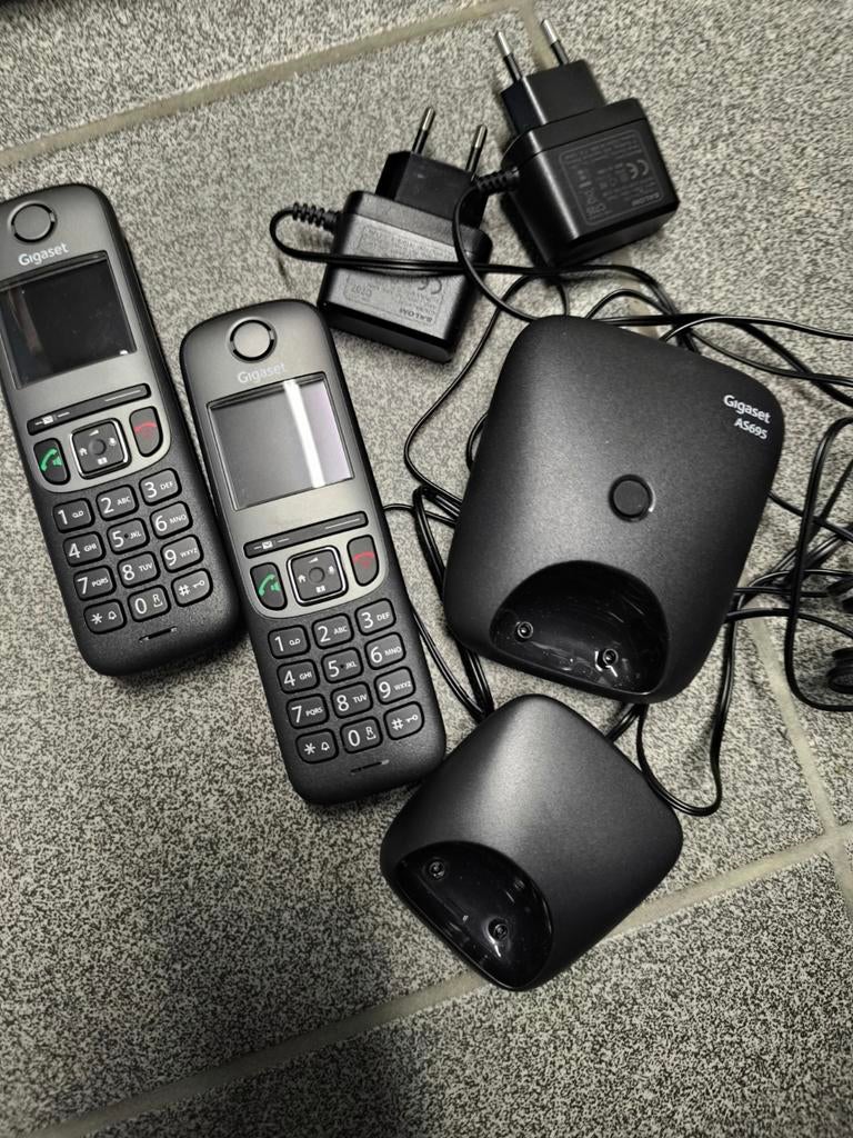 2 téléphones portables Giga set Proximus, Enlèvement ou Envoi