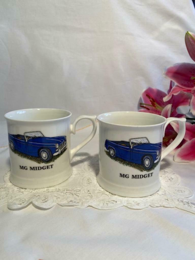 MG MIDGET CAR 2Koffie Thee bekers mok Fine Bone China Englan, Antiek en Kunst, Antiek | Servies los, Ophalen of Verzenden