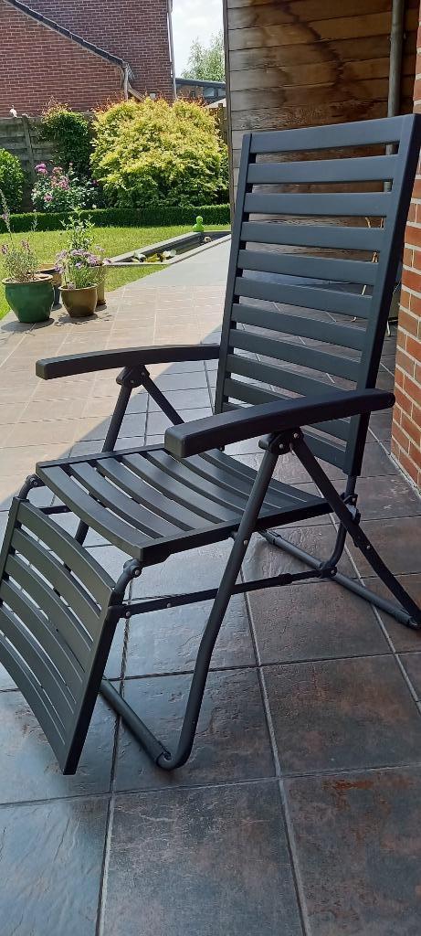 tuinstoel met kussen, Tuin en Terras, Ophalen, Zo goed als nieuw, Plastic, Verstelbaar