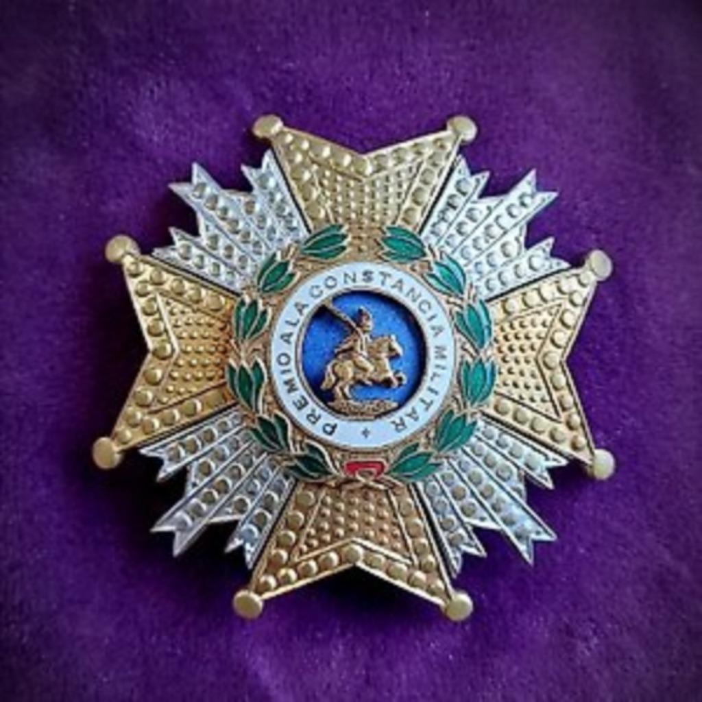 Spanje : Koninklijke Militaire Orden St. Hermenegildo, Verzamelen, Militaria | Algemeen, Ophalen of Verzenden
