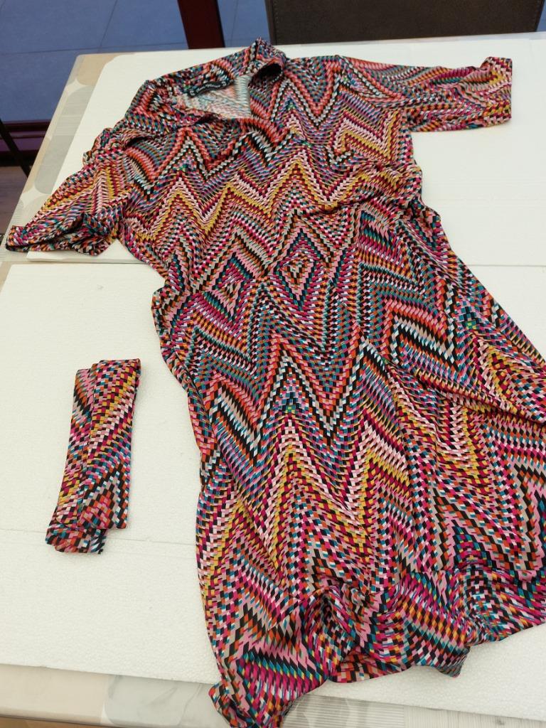 kleedje FOUR ROSES, Maat 38/40 (M), Overige kleuren, Ophalen of Verzenden, Zo goed als nieuw