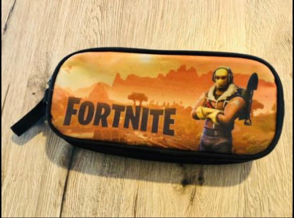Grote pennenzak of etui v Fortnite, in uitstekende staat, Ophalen, Zo goed als nieuw