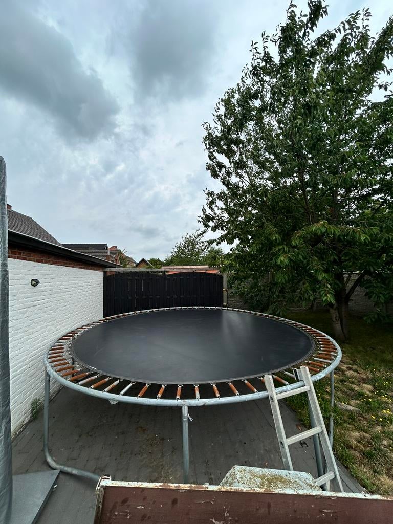trampolines, Ophalen, Gebruikt