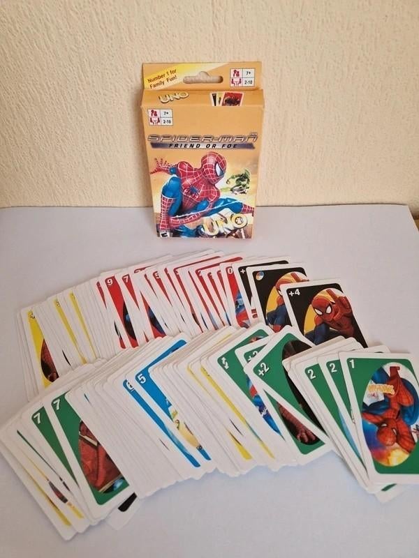 Jeu UNO Spiderman, Trois ou quatre joueurs, Enlèvement ou Envoi, Utilisé, Autre