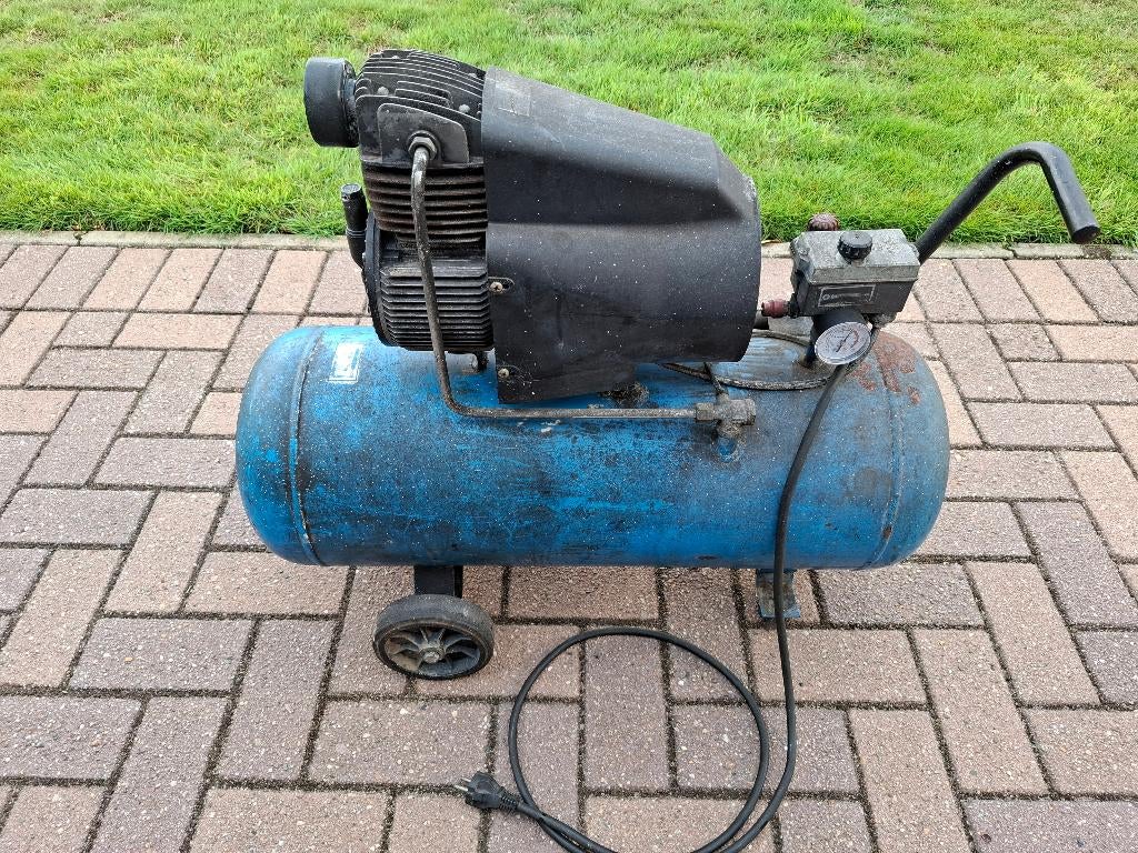 Compressor 50 L, Doe-het-zelf en Bouw, Compressors, Ophalen, Gebruikt, 25 tot 100 liter, 200 tot 400 liter/min