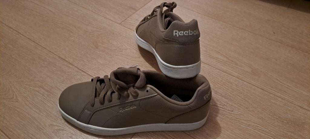 Reebok klassieke sneakers bruin/beige leer 44, Sport en Fitness, Ophalen