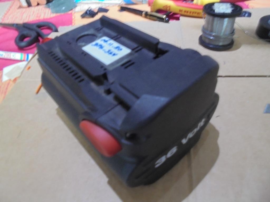 RECHERCHE VIEILLE BATTERIE HILTI BP 6-86/36 V ni-cd, Enlèvement, Utilisé