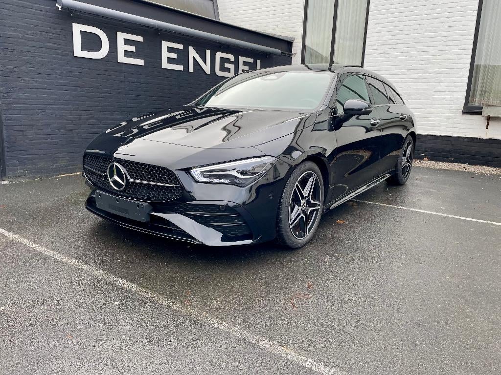 Mercedes CLA 200 SB - AMG line Pano Night, Auto's, CLA, 4 cilinders, Zwart, Bedrijf