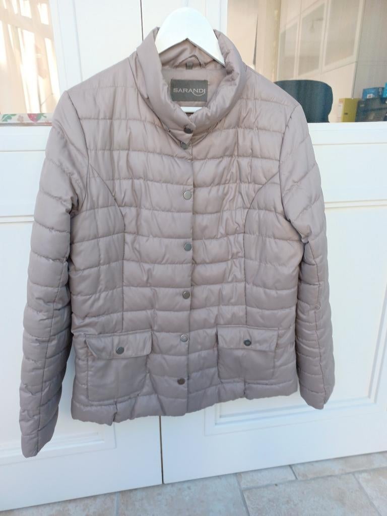 Sarandi beige jas. Maat M, Taille 38/40 (M), Enlèvement ou Envoi, Beige, Sarandi