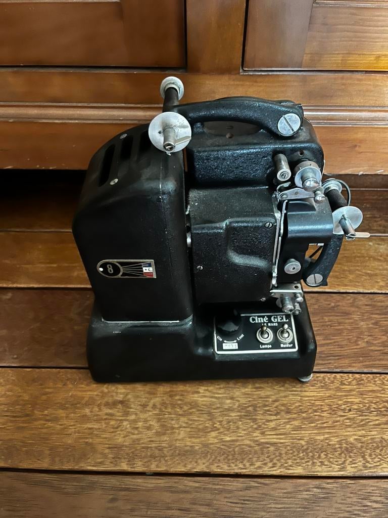 Oude filmprojector, Ophalen, Projector