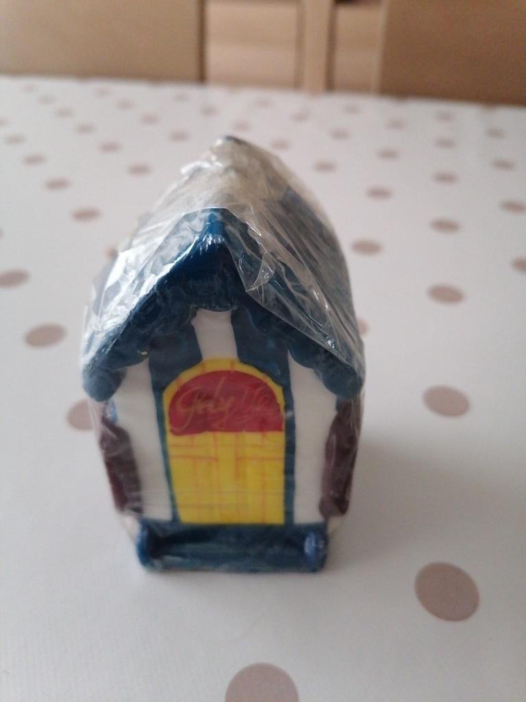 Kaars in de vorm van een strandhuisje, Ophalen of Verzenden, Zo goed als nieuw, Kaars