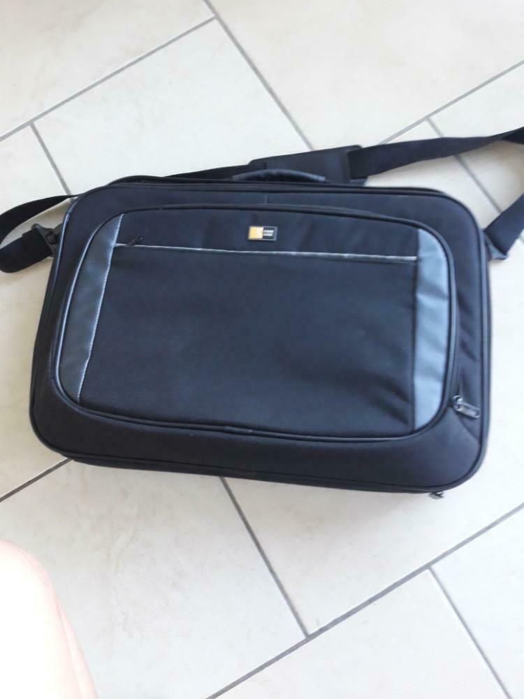valise d ordinateur, Informatique & Logiciels, Sacoches d'ordinateur portable, Enlèvement ou Envoi, Comme neuf