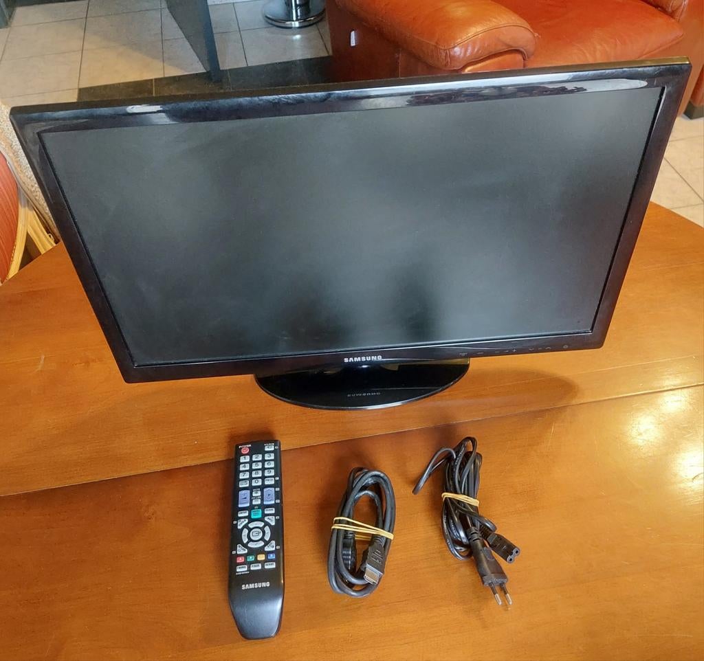 Samsung 22 inch tv-scherm en computer, Ophalen, Samsung
