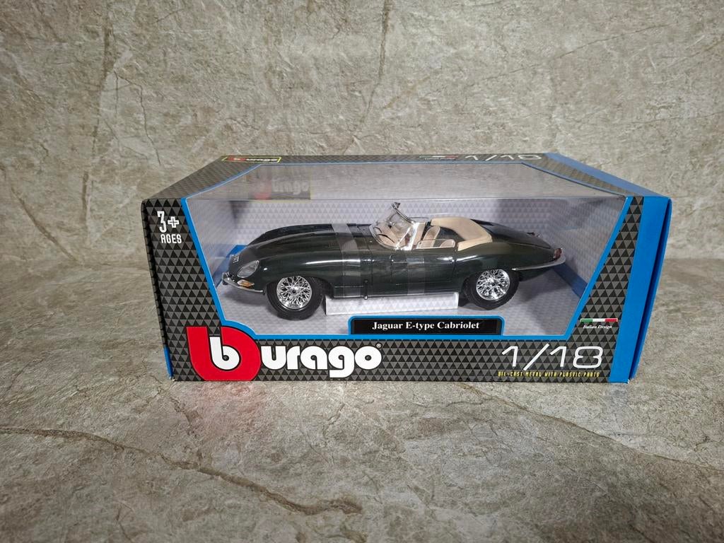 Jaguar E-Type cabriolet schaal 1/18 Burago nieuw in doos., Ophalen of Verzenden, Burago