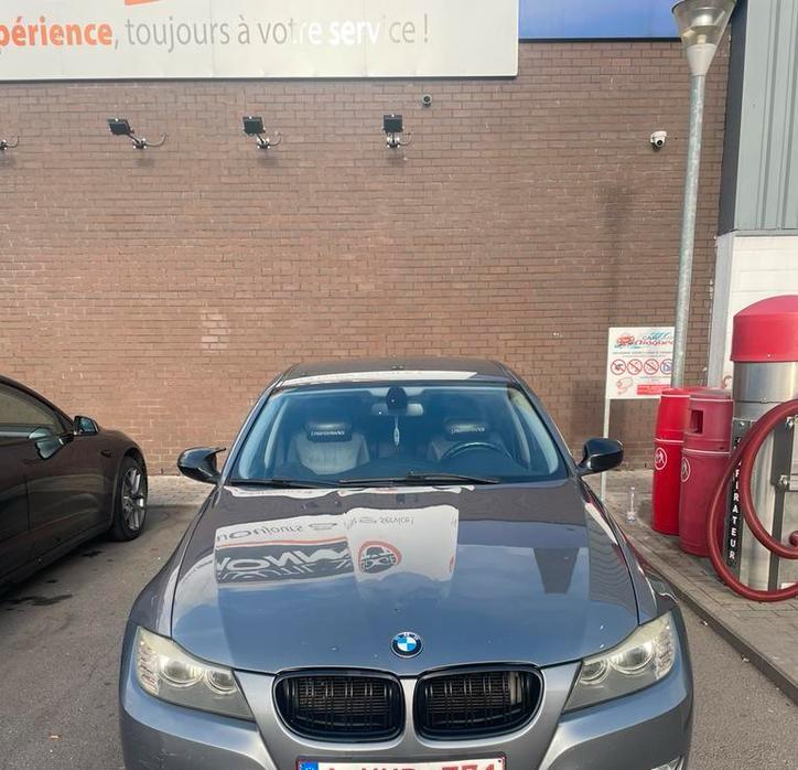 bmw e90 2010 automatique, Cuir, Achat, Noir, 5 portes