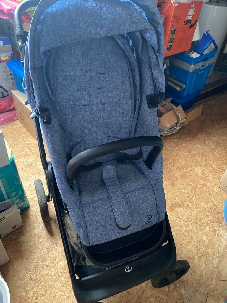 Stokke kinderwagen met voetenzak, Ophalen, Zo goed als nieuw, Verstelbare rugleuning