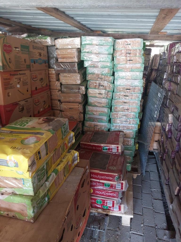Zakken  aanmaakhout 2  euro per stuk, Tuin en Terras, Brandhout, Ophalen of Verzenden