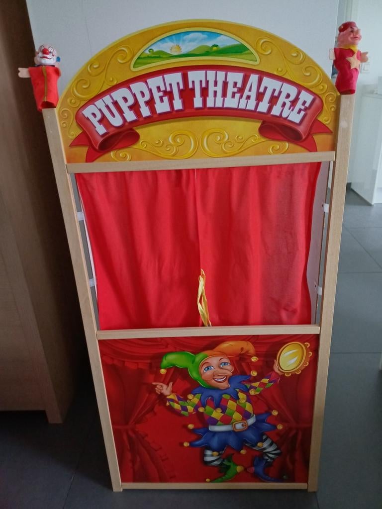 Poppentheater, Ophalen, Zo goed als nieuw