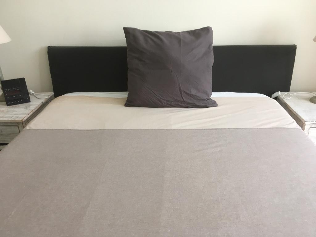 Tête de lit en tissue, Enlèvement