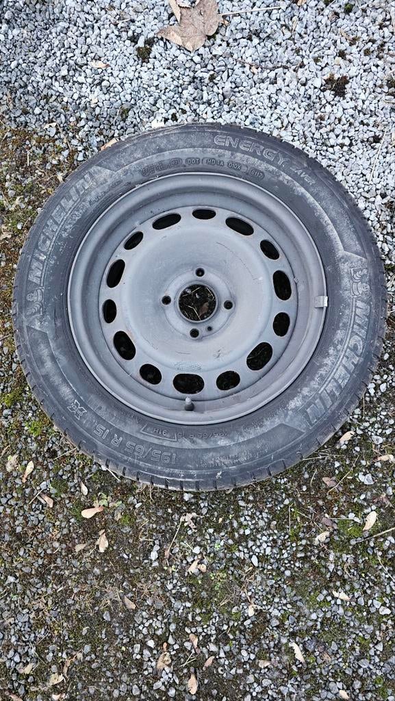 Jantes en tôle 15 pouces 4 trous Mercedes, Autos : Pièces & Accessoires, Pneus & Jantes, Enlèvement, Utilisé, 15 pouces, Jante(s)