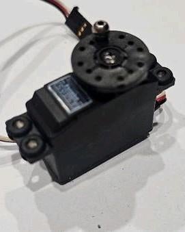 Futaba S9257 micro servo – difflock / schakeling crawler, Hobby en Vrije tijd, Elektro, Gebruikt, Ophalen of Verzenden, Schaal 1:10