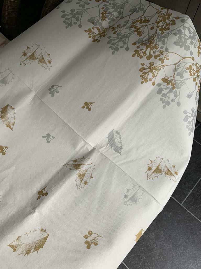 Tafelkleed met onderlaag 140 cm op 220 cm, Ophalen of Verzenden, Zo goed als nieuw