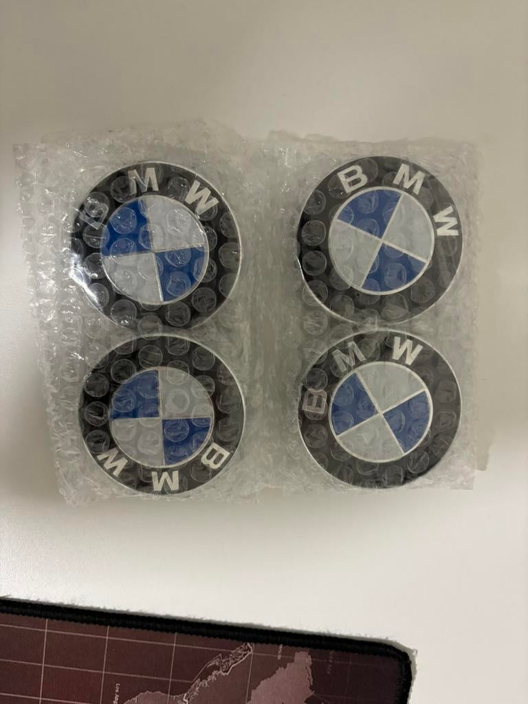 Nieuwe BMW wieldoppen, Ophalen, Nieuw