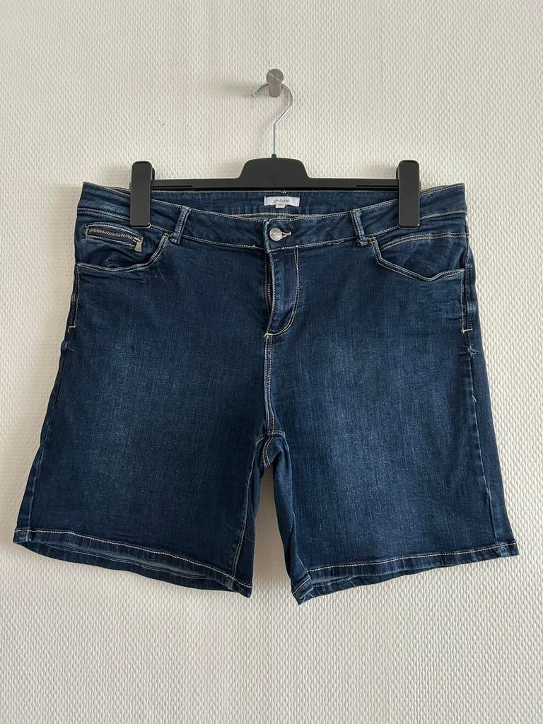 Donkerblauwe stretch jeansshort Phildar maat 46, Kleding | Dames, Phildar, Kort, Blauw, Maat 46/48 (XL) of groter