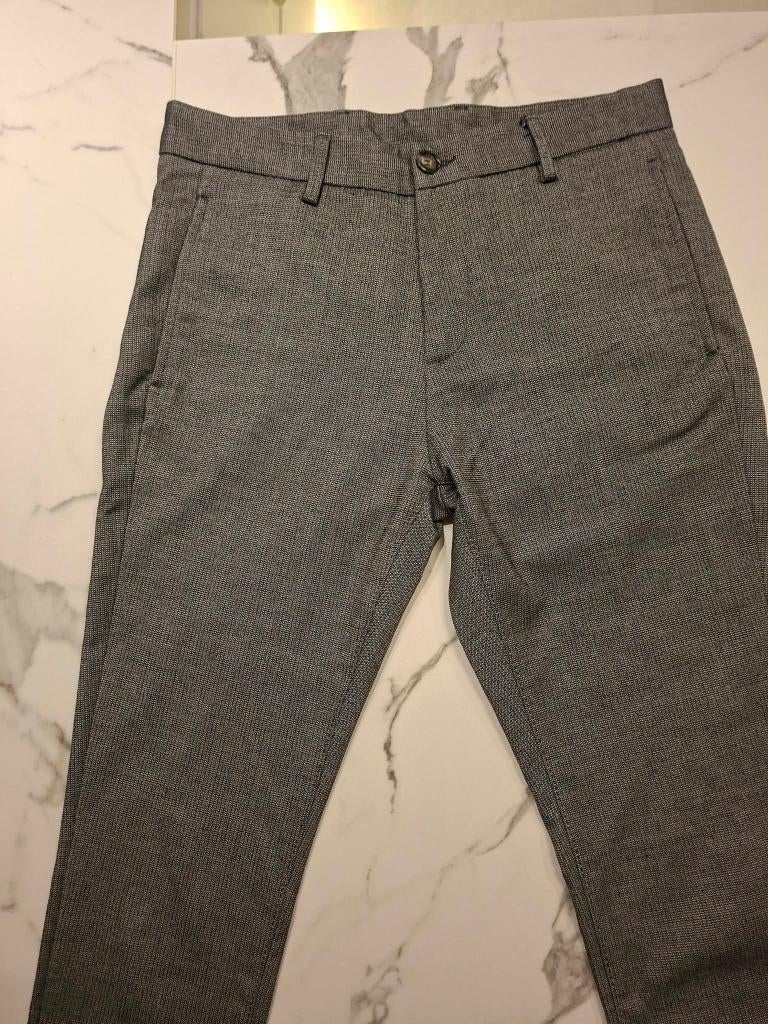 Nieuwe herenbroek Bruce & Butler maat 30/32 grijs, Kleding | Heren, Broeken en Pantalons, Overige maten, Ophalen of Verzenden