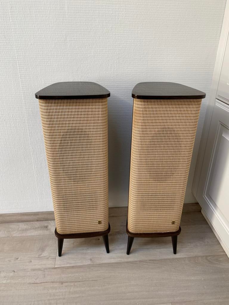 Boîtes Grundig, Enlèvement