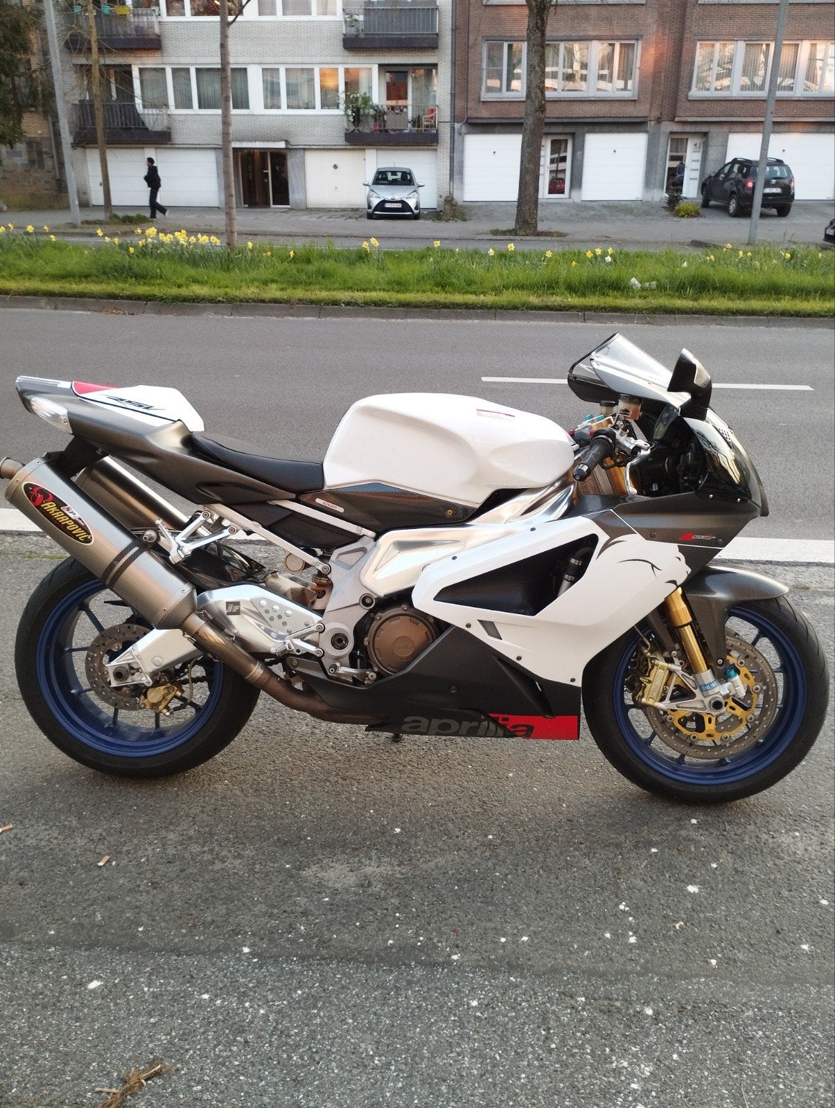 Aprilia Rsv 1000 r, Motos, Plus de 35 kW, Particulier