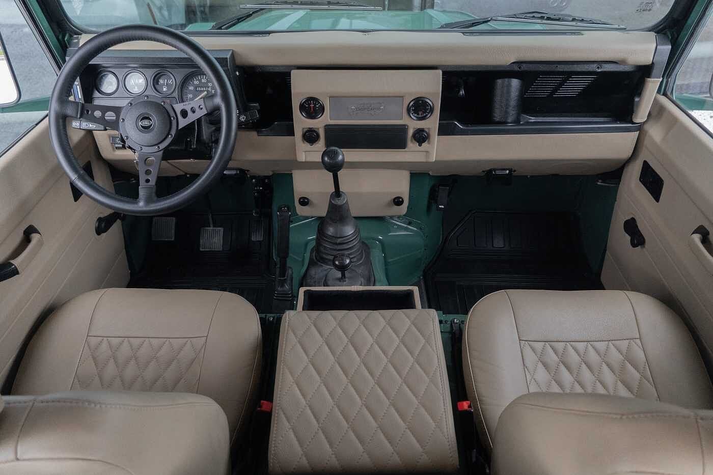 Land Rover Defender 90 200Tdi Cabrio - FULL nuts & bolt rest, foto 12