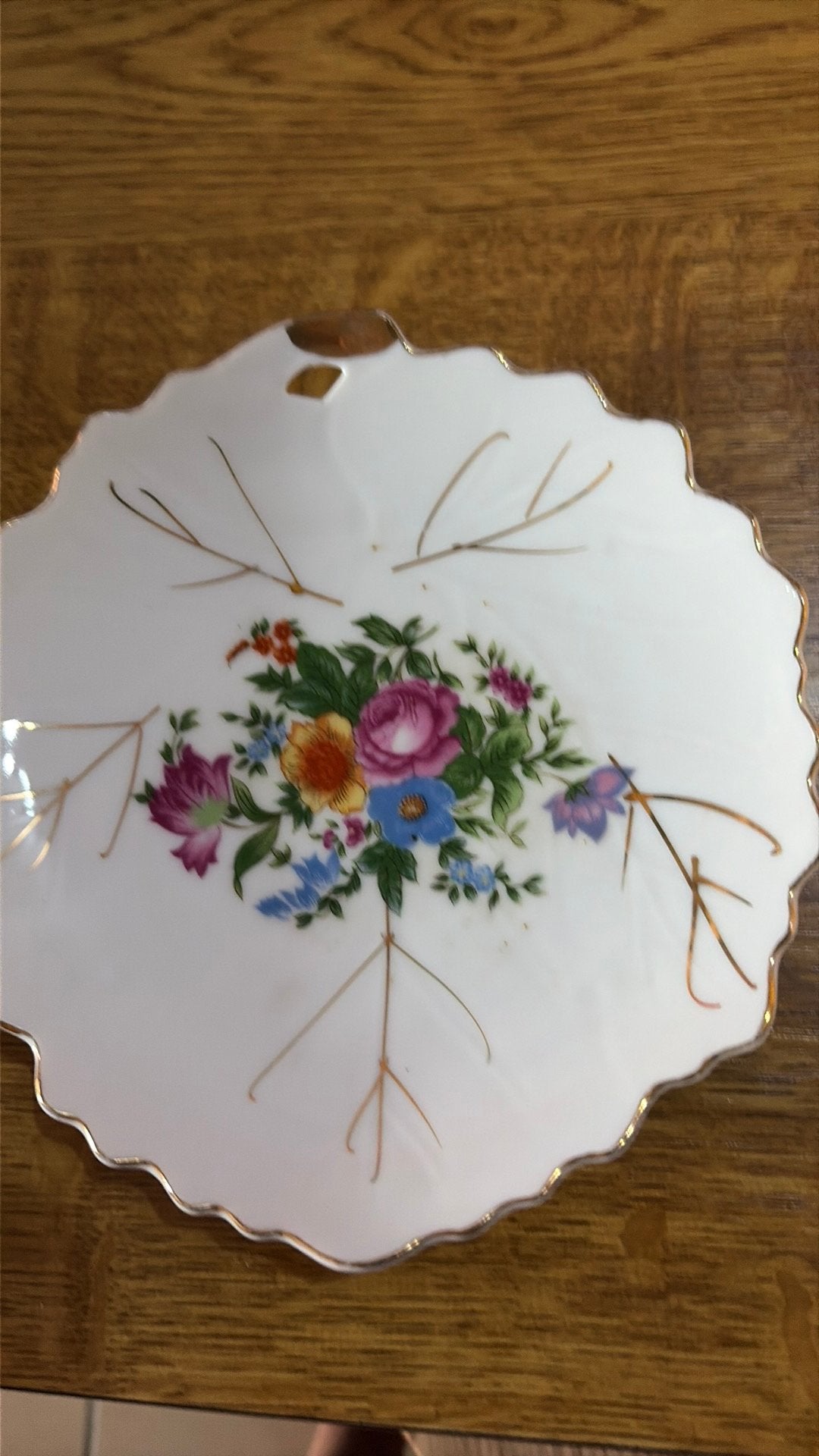 Cette petite assiette en porcelaine japonaise vintage, Enlèvement