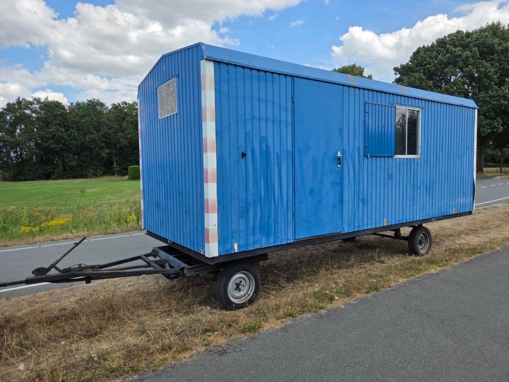 Warsco schaftkeet 600cm, oplooprem, sleutels aanwezig, Januari