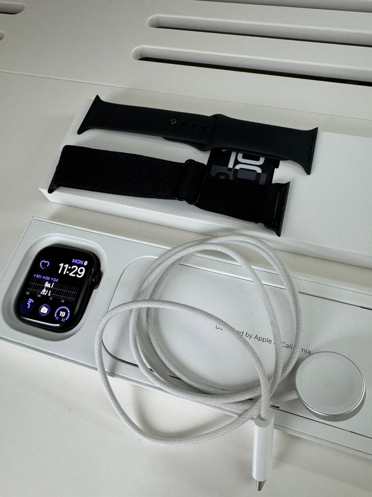 Apple Watch Series 10 46mm Zwart Sportband M/L, Ophalen, Zo goed als nieuw, Zwart