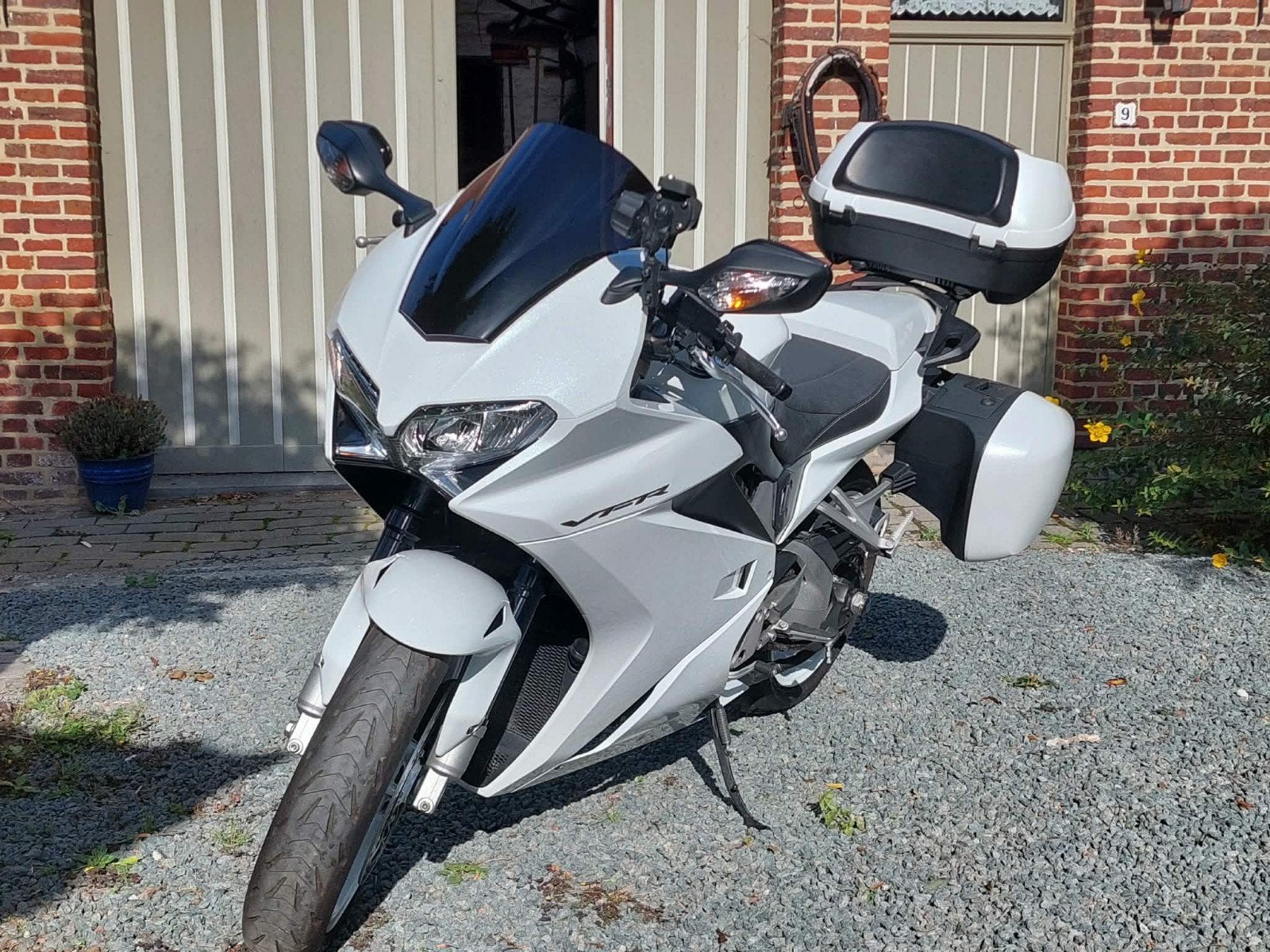 Honda VFR800 – 2015 – Excellent état – Entretien complet, Particulier