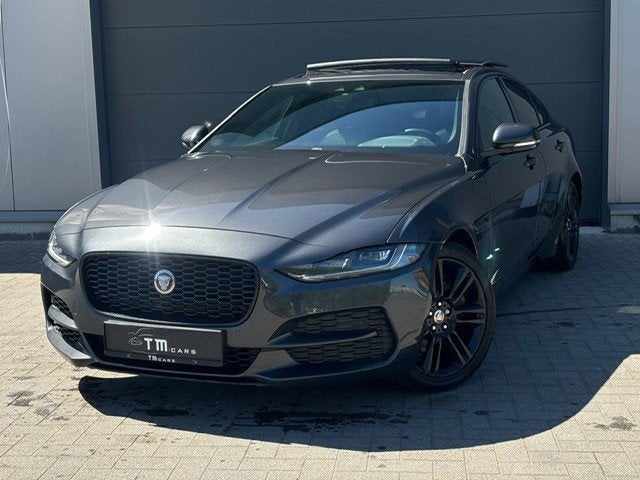 Jaguar XE benzine automaat pano dak, Auto's, Jaguar, 4 deurs, 4 cilinders, Leder, Bedrijf