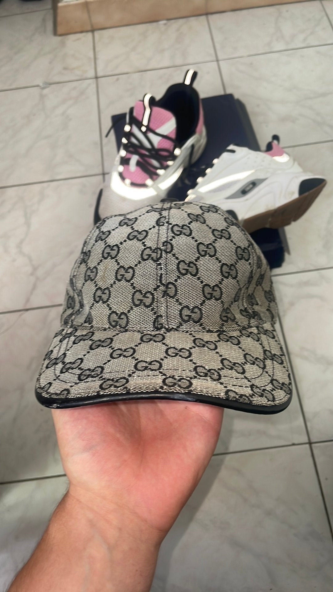 Bonnet Gucci M, Vêtements | Femmes, Chapeaux & Casquettes, Enlèvement ou Envoi, Comme neuf, Casquette