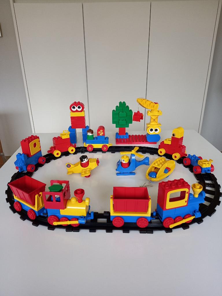 Retro Duplo treinbaan, voertuigen en figuurtjes., Ophalen, Gebruikt, Duplo