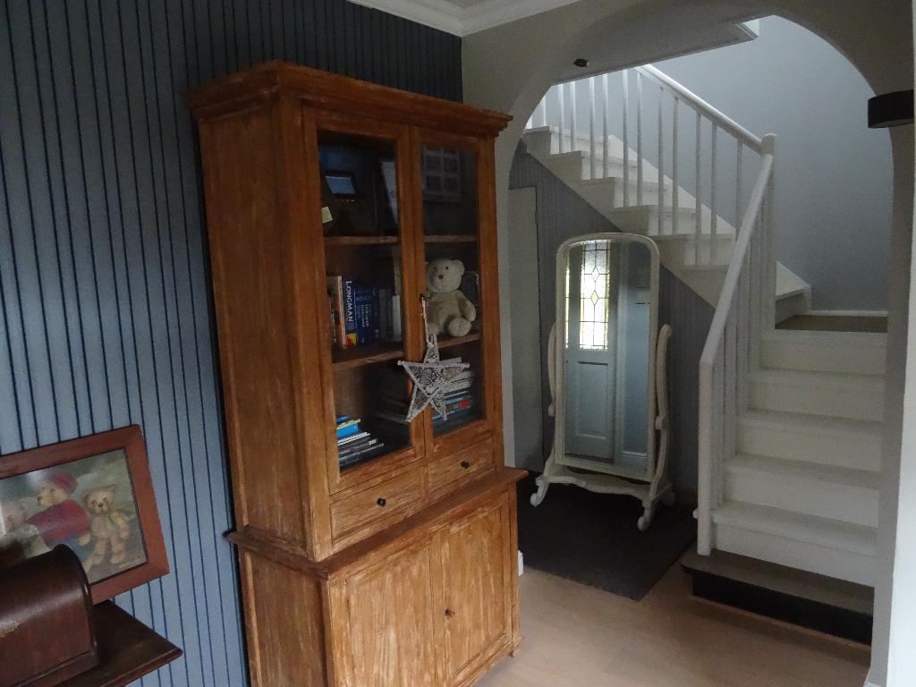 Vitrine kast massief teak hout, Huis en Inrichting, Kasten | Vitrinekasten, Ophalen, 200 cm of meer, Klassiek, Teakhout