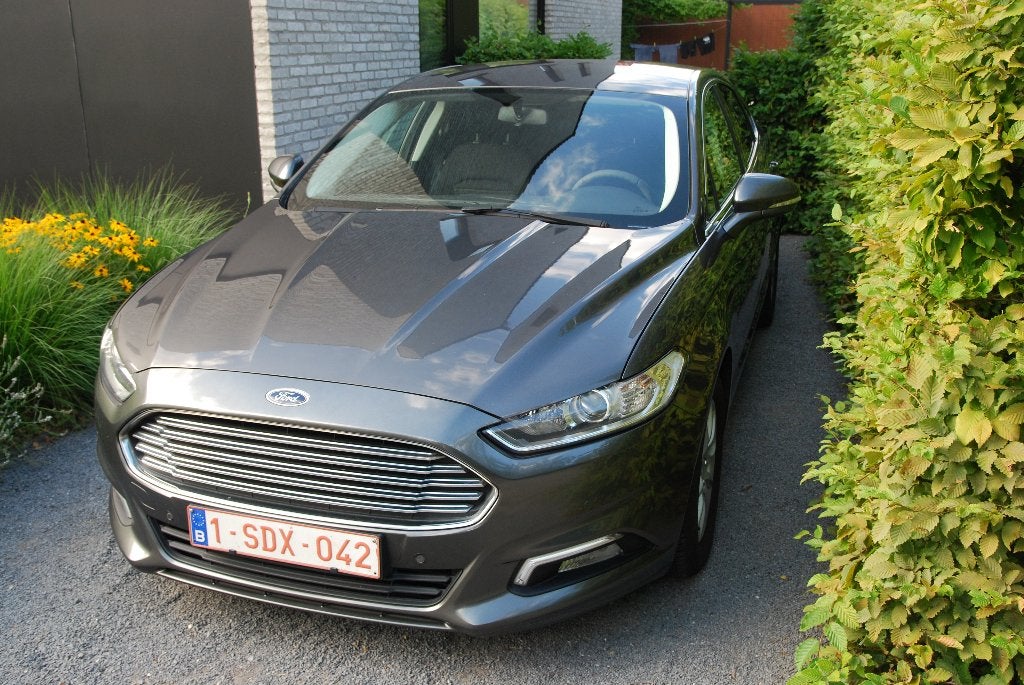 Ford Mondeo berline (benzine 125 PK), Auto's, Voorwielaandrijving, Stof, Mondeo, 5 deurs