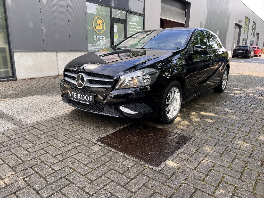 Te koop Mercedes Benz A 180, Auto's, 4 cilinders, Lichtsensor, Zwart, 1595 cc