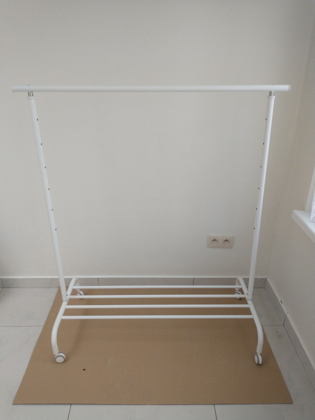 wit kledingrek Rigga Ikea, Kleding | Dames, Ophalen